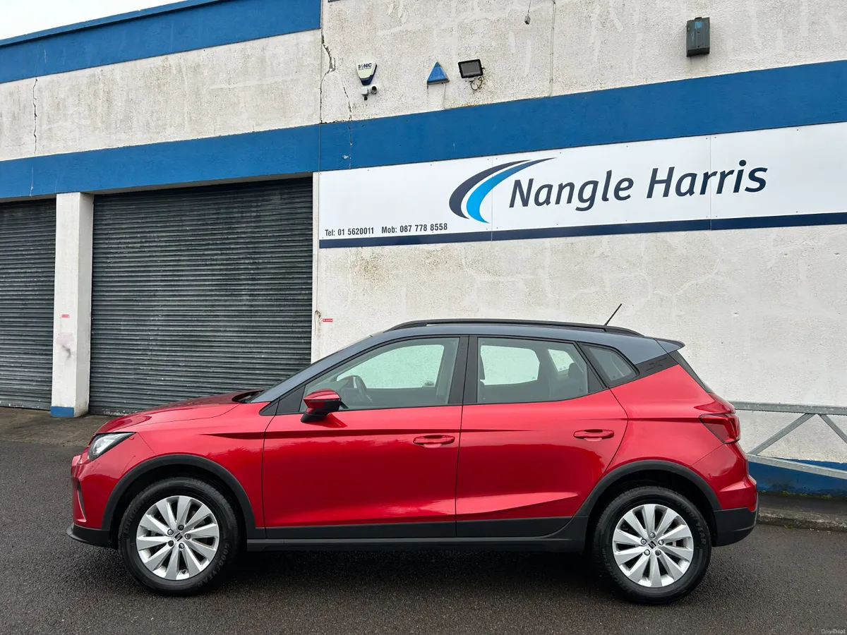 SEAT Arona LOW KMS - Image 2