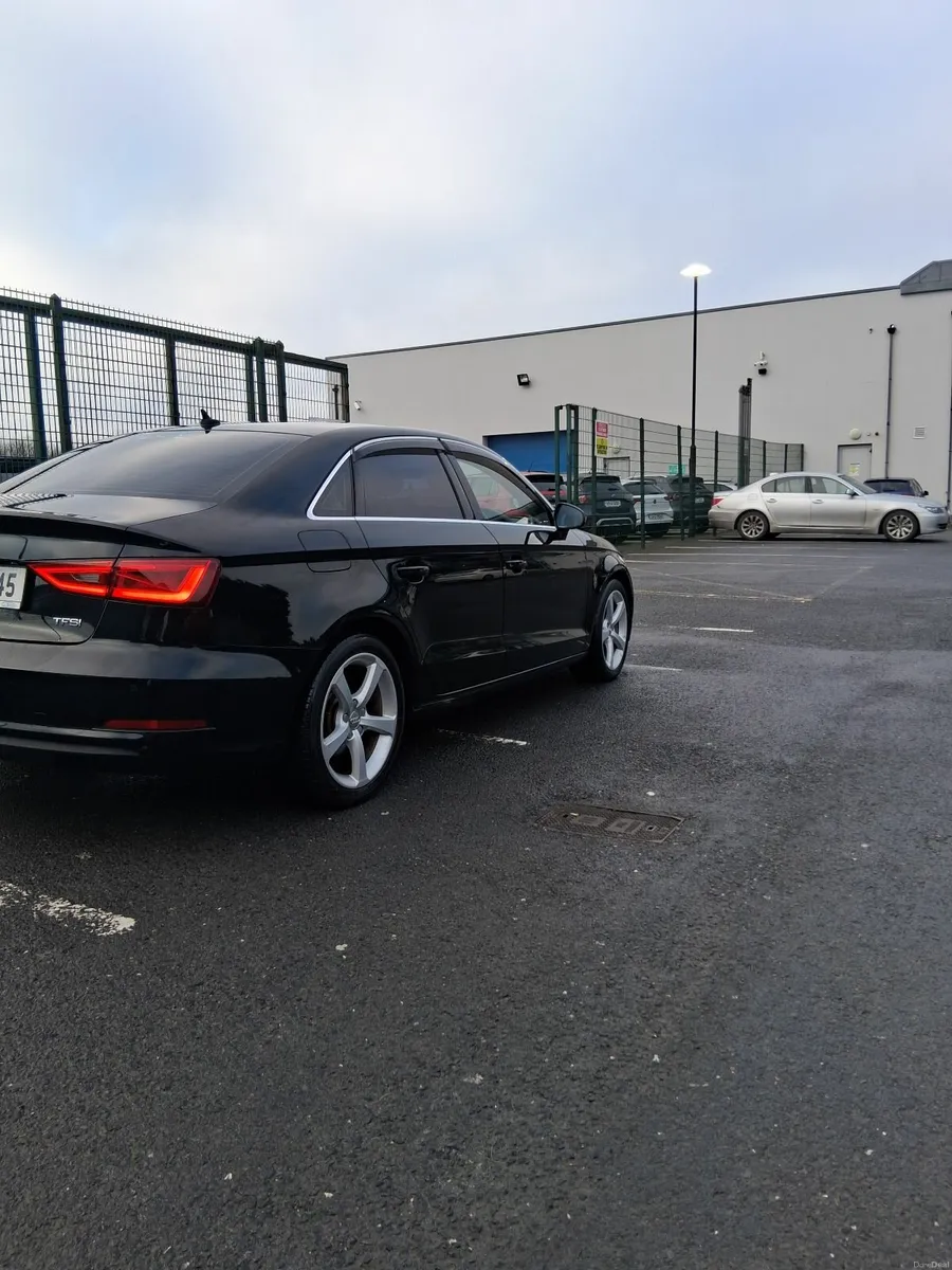 Audi A3 2015 - Image 2