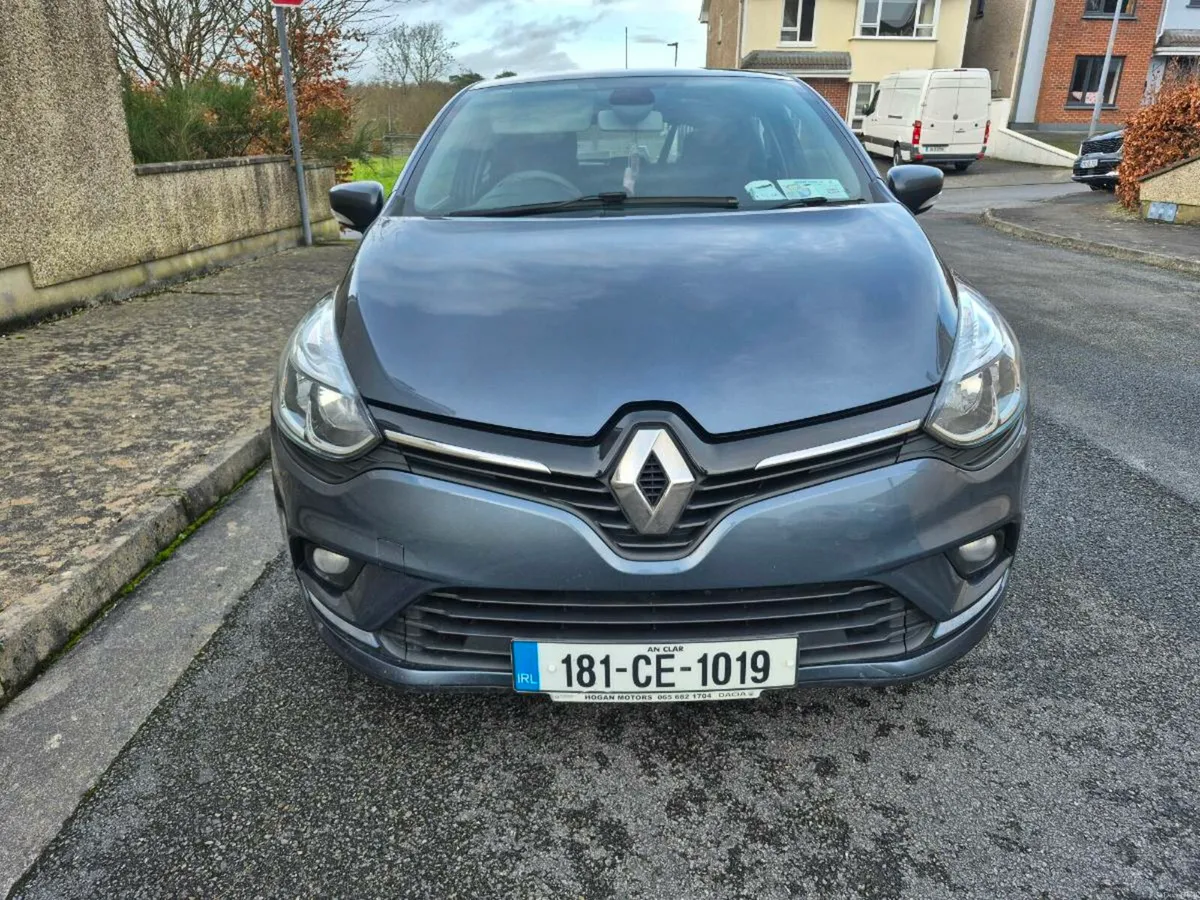 Renault Clio - Image 1
