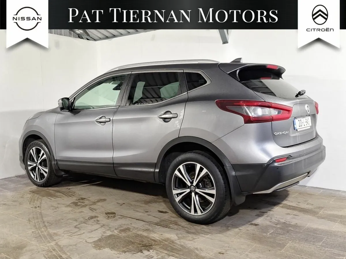 Nissan Qashqai 1.3 PET SV Premium - Image 2