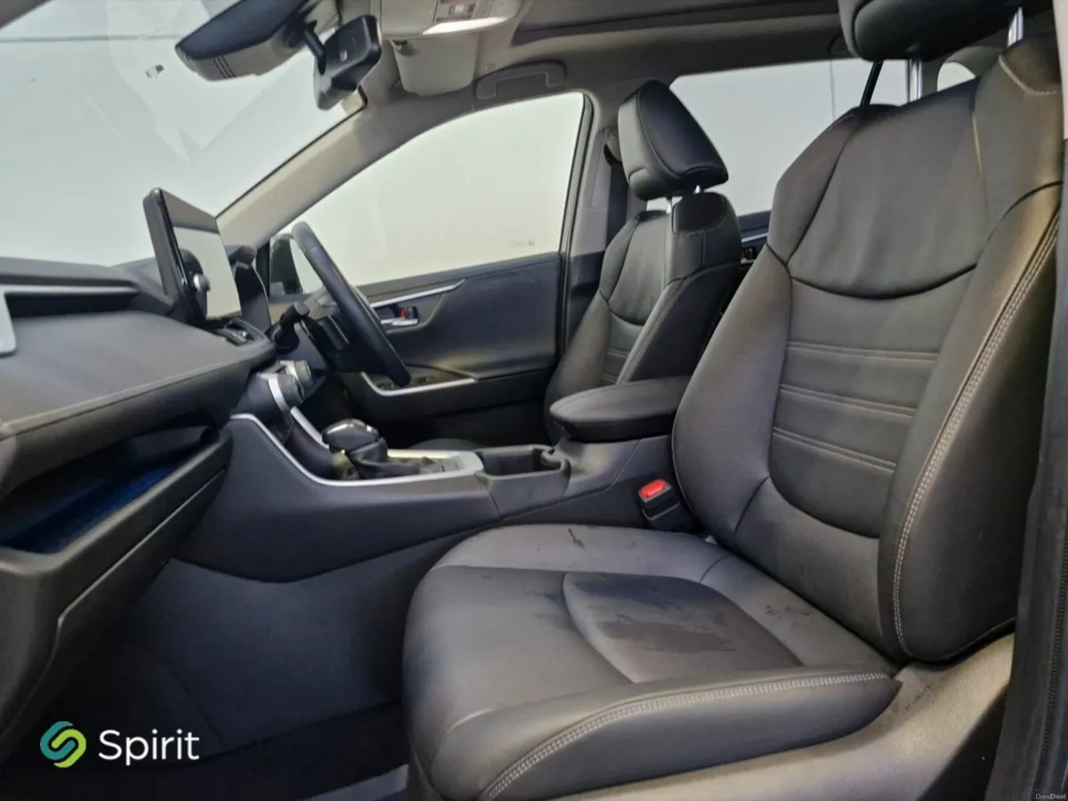 Toyota RAV4 Platinum 2WD ***Call Jonathan On 08797 - Image 4