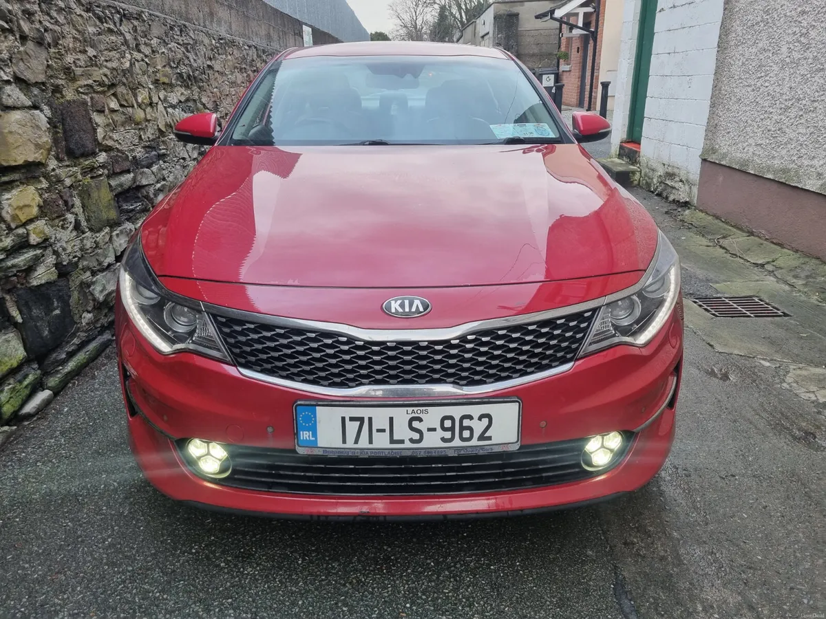 Kia Optima 2017 - Image 2