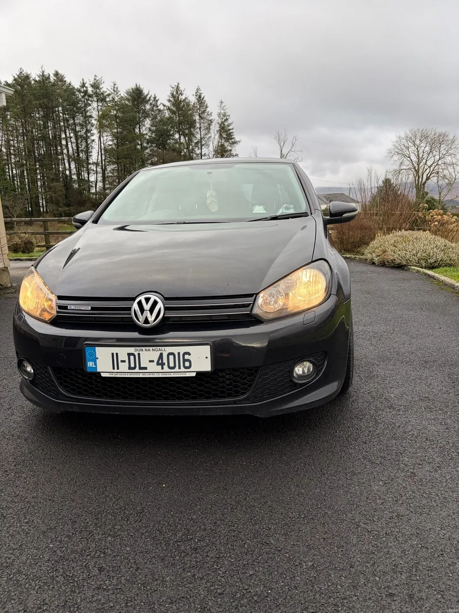 Black Volkswagen Golf - Image 3