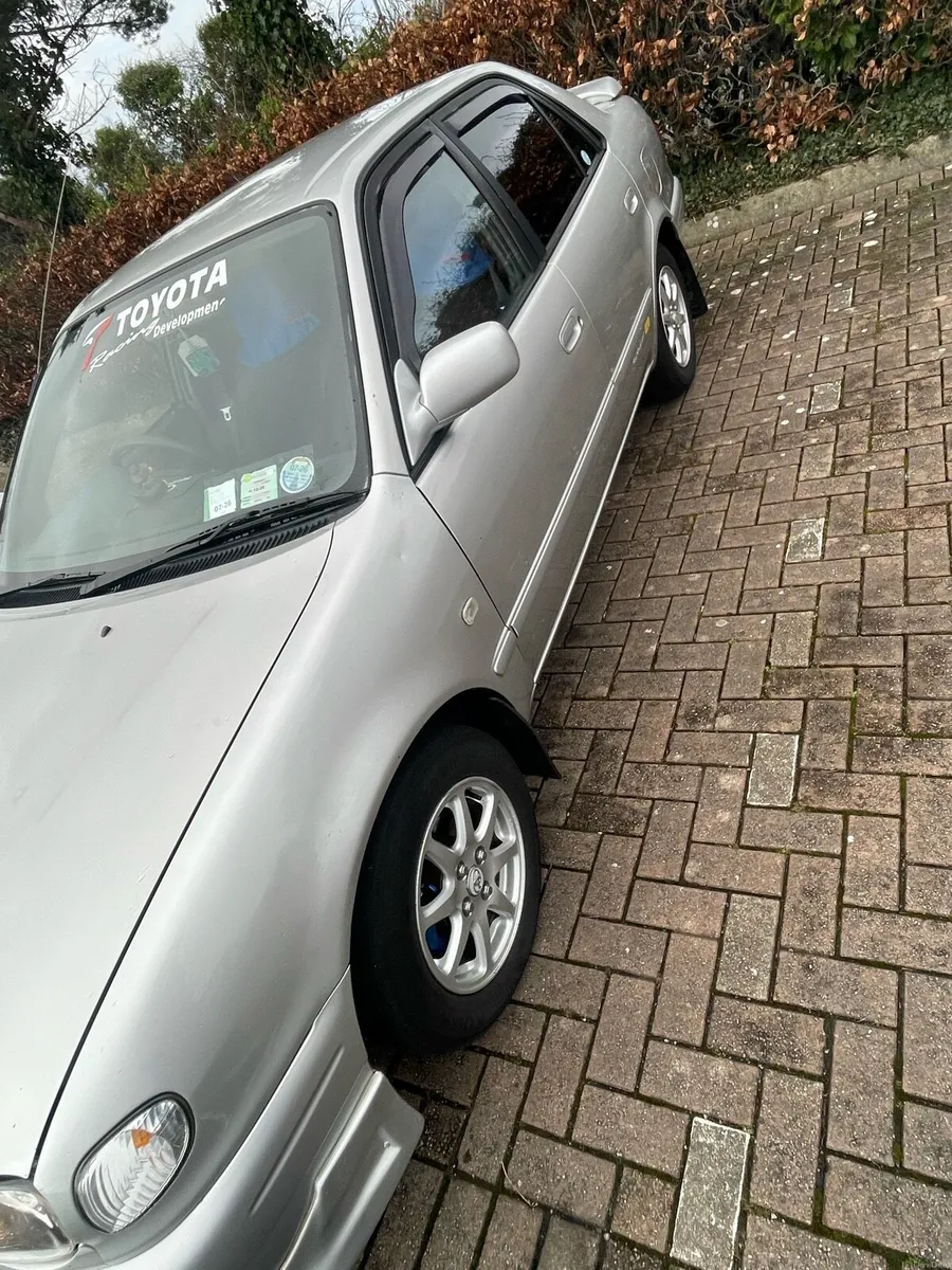 Toyota Corolla - Image 2