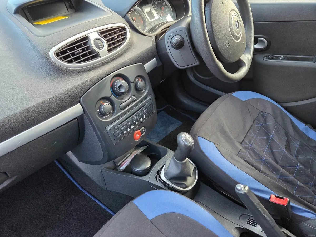 Renault Clio 2011 - Image 4