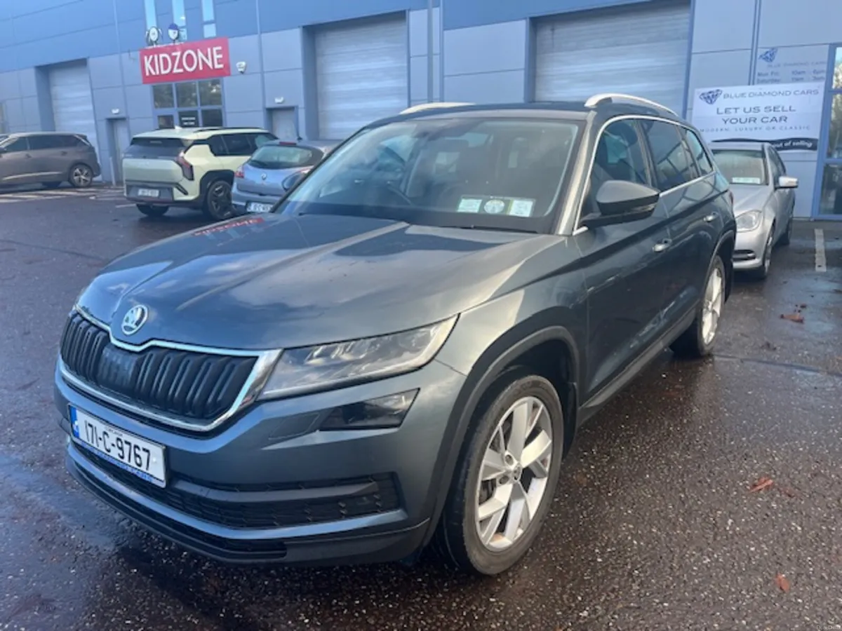 STYLE 2.0 TDI 150HP 4X4  7 SEATER - Image 3