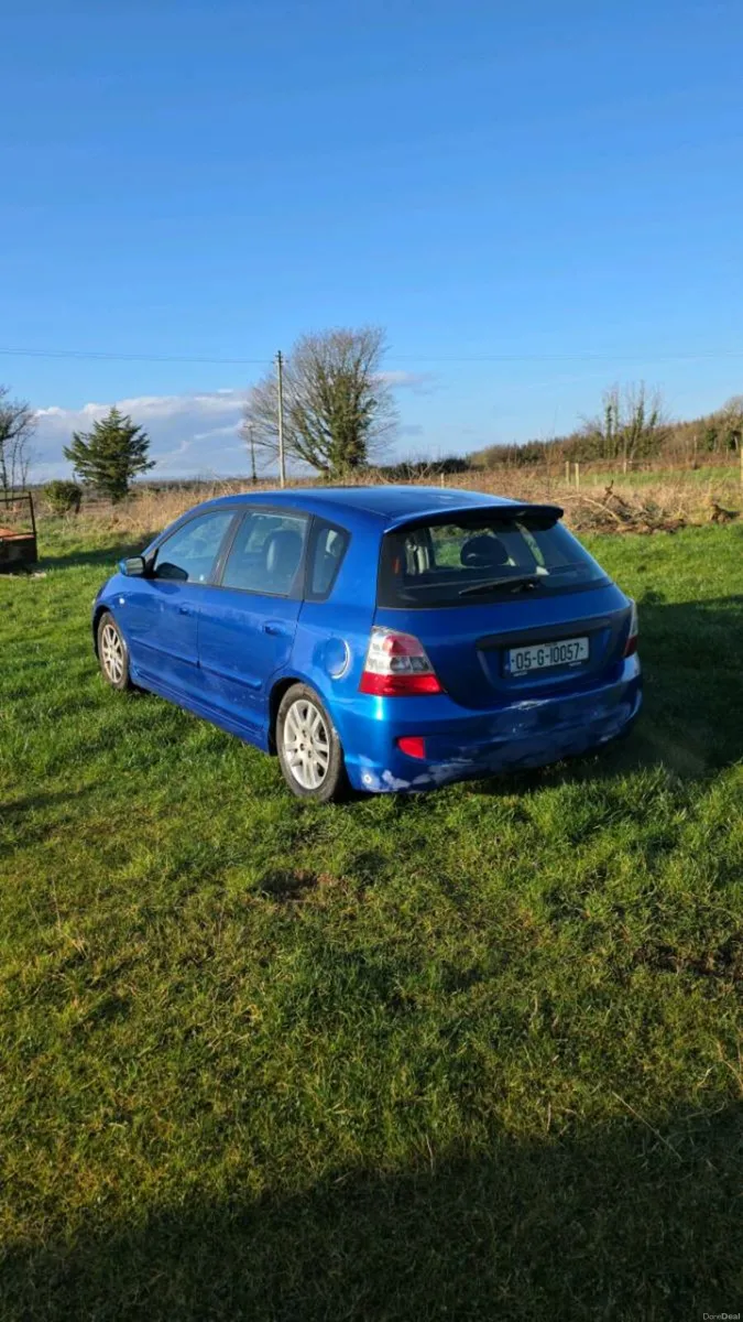 2005 Honda Civic - Image 4