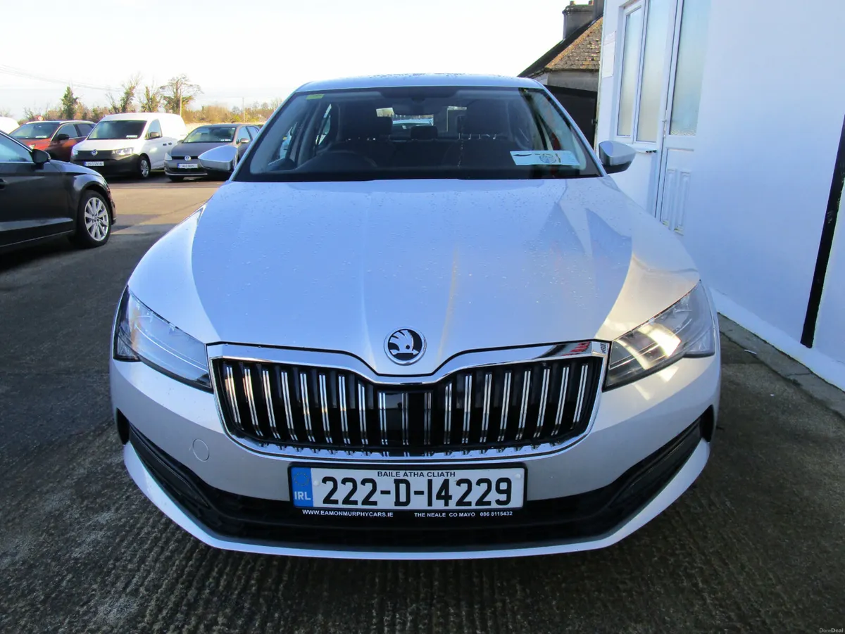 Skoda Superb 2022 - Image 2