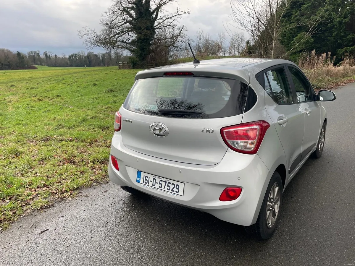 2016 Hyundai i10 *Very low mileage* - Image 3