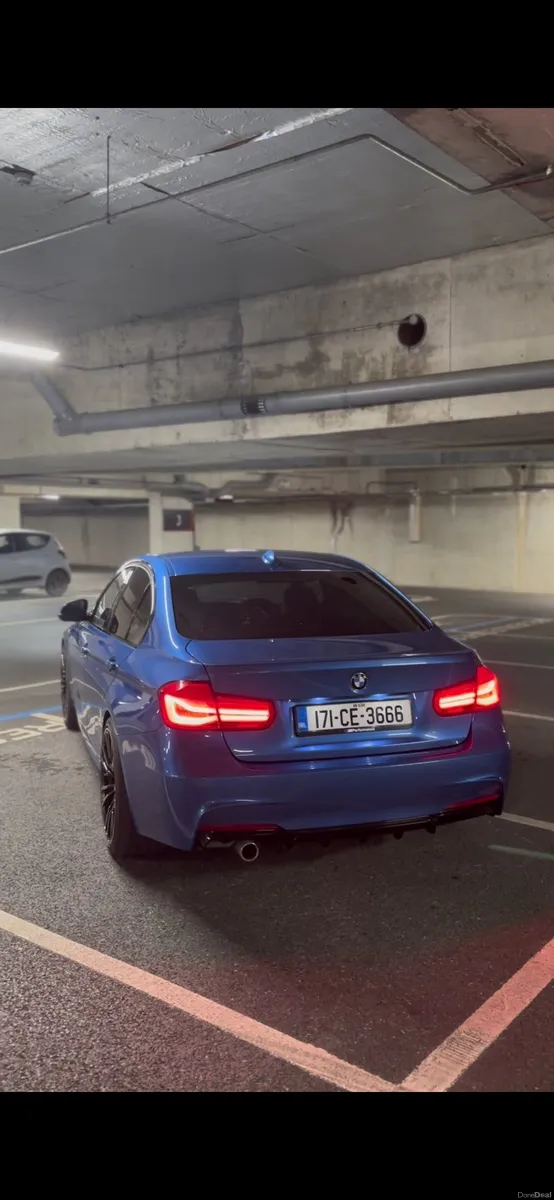 Bmw f30 318d msport lci low miles - Image 2