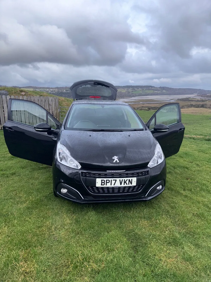 Peugeot 208 2017 - Image 2