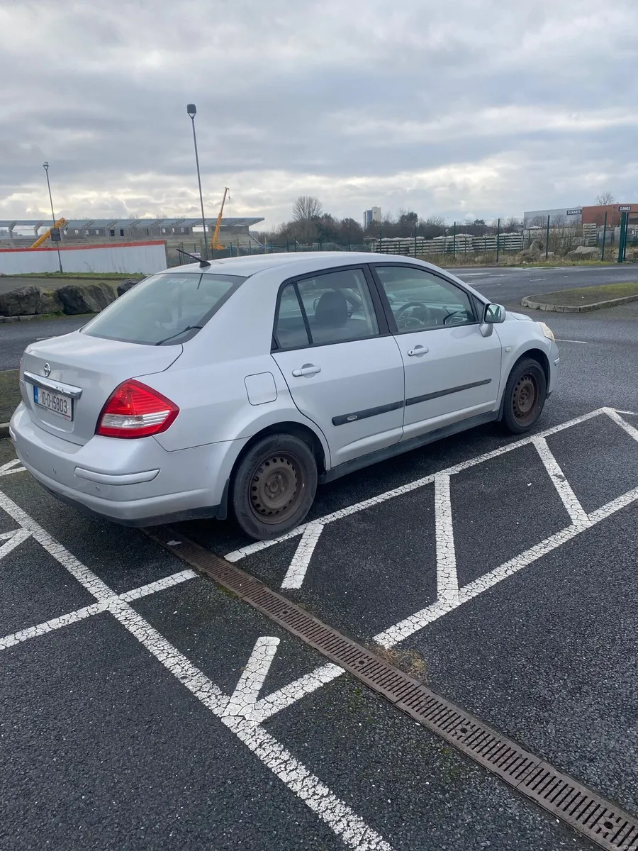 Nissan Tiida 2010 - Image 1