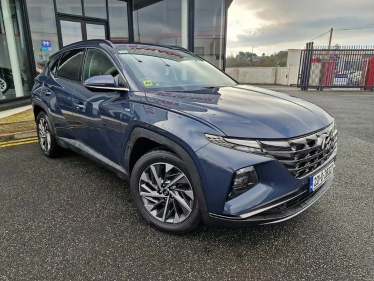 Hyundai Tucson Executive Plus Diesel Auto - Image 1