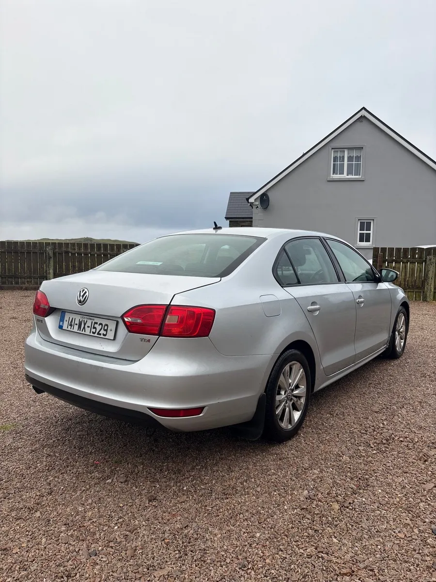 Volkswagen Jetta 2014 - Image 1