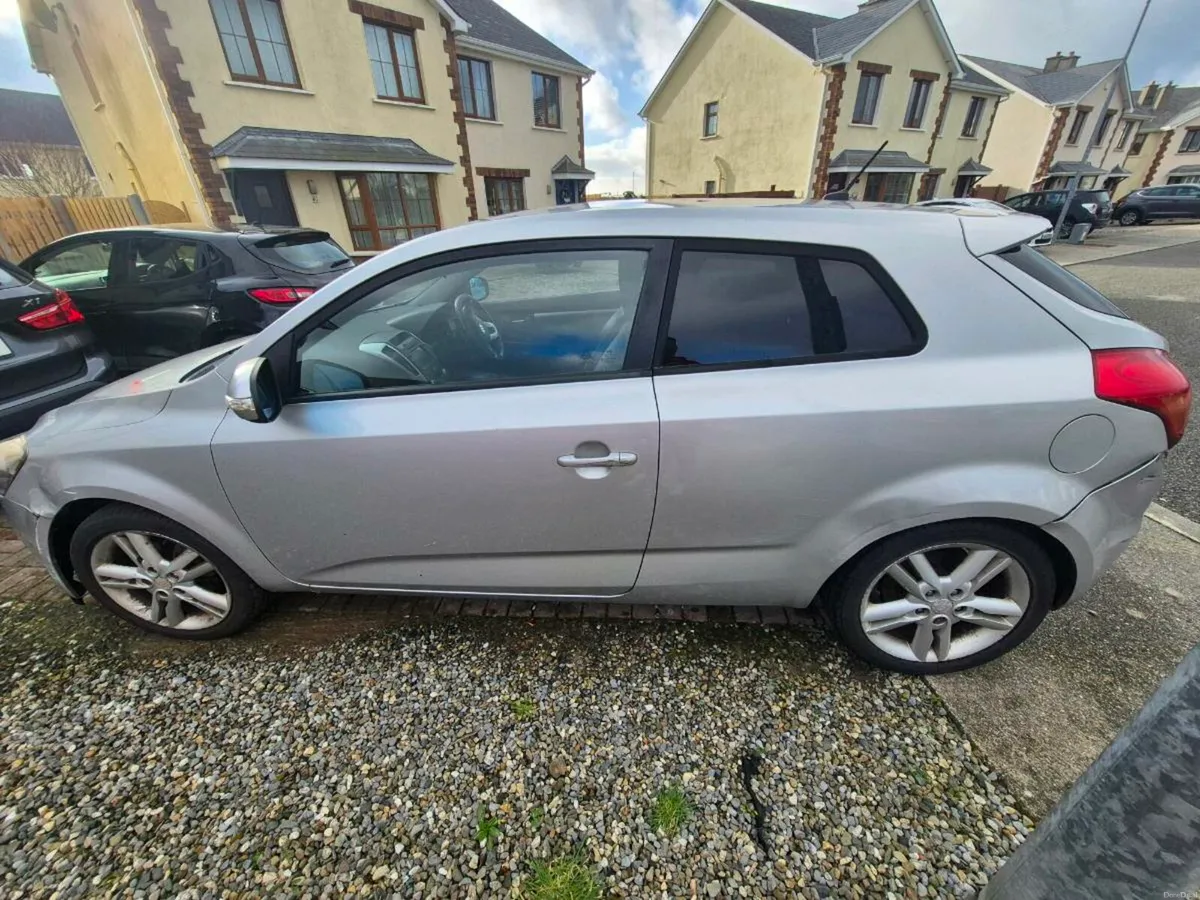 2012  kia proceed 1.6 diesel 268miles - Image 4