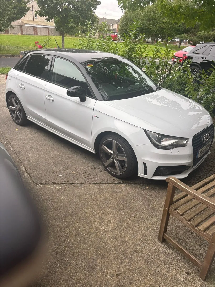Audi A1 Sportback - white with black roof - Image 1