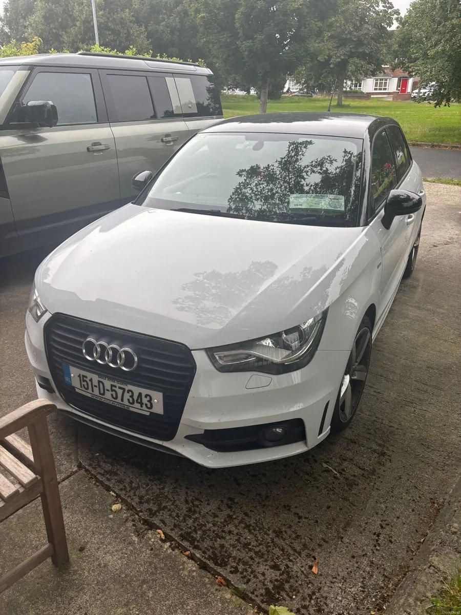 Audi A1 Sportback - white with black roof - Image 2