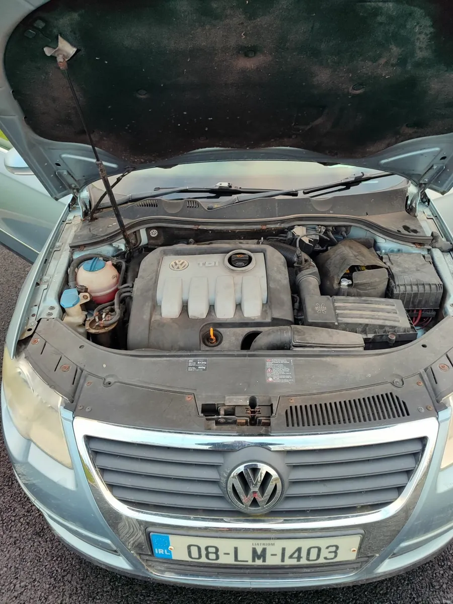 Volkswagen Passat 2008 - Image 4