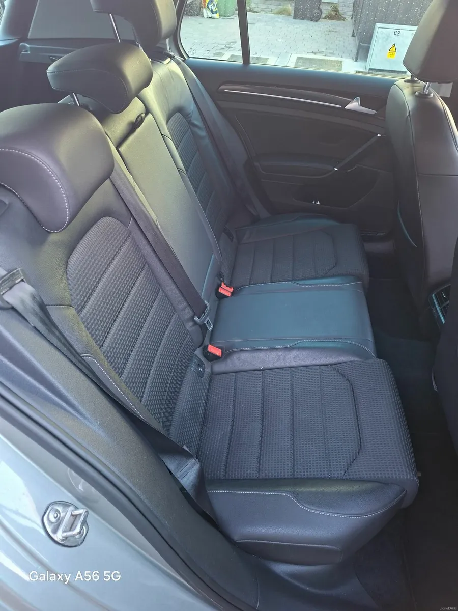 Volkswagen Golf 2014 - Image 2