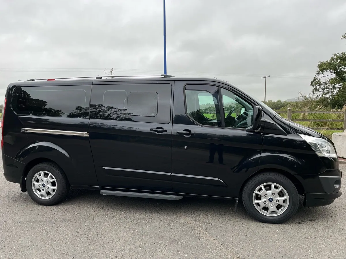 Ford Tourneo Custom - Image 2