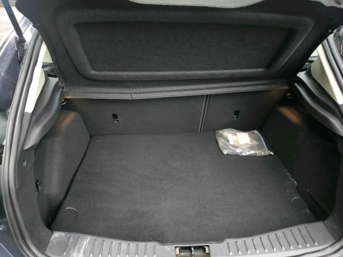 Ford focus 2.0 TD Automatic - Image 4