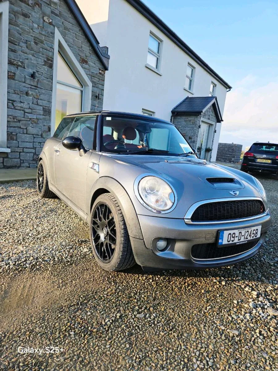 Mini Cooper S - Image 2
