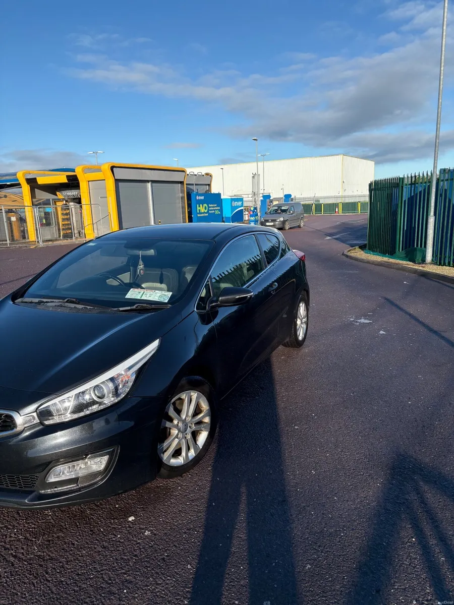 Kia Ceed 2014 - Image 1