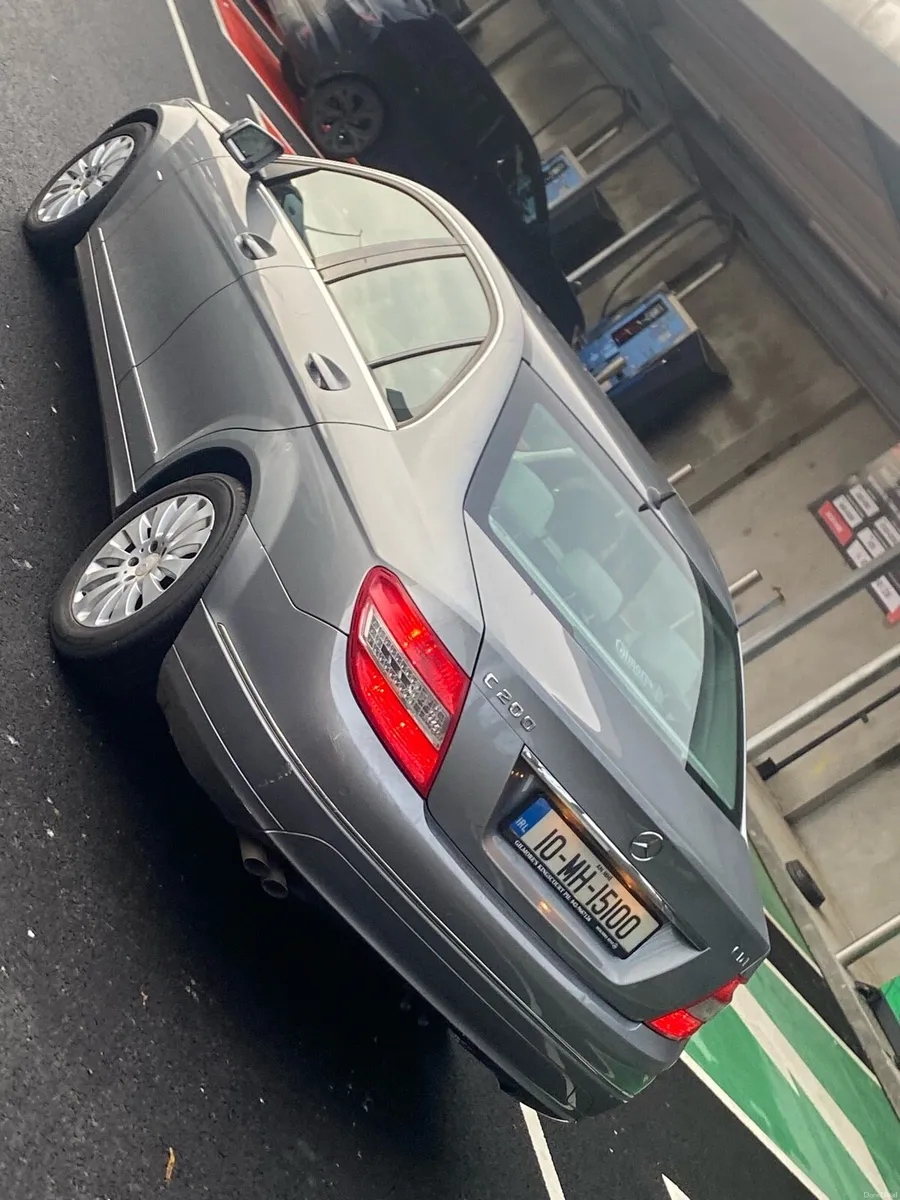 Mercedes C200 - Image 4