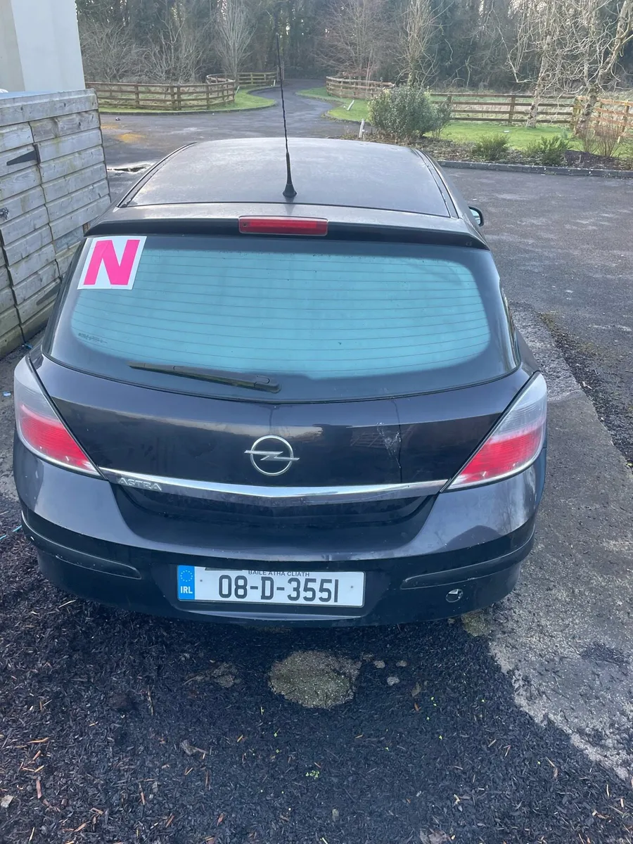 Opel Astra for scrappage - Image 1