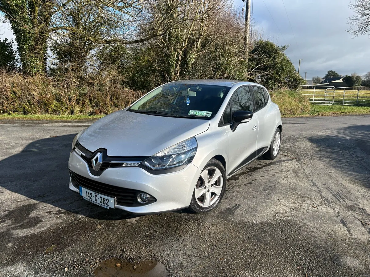 Renault Clio *low mileage* - Image 1