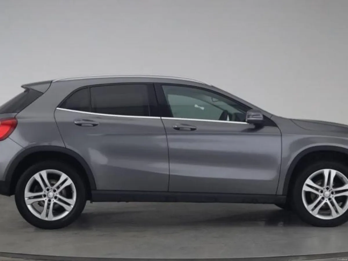 Mercedes-Benz GLA 2017 - Image 3