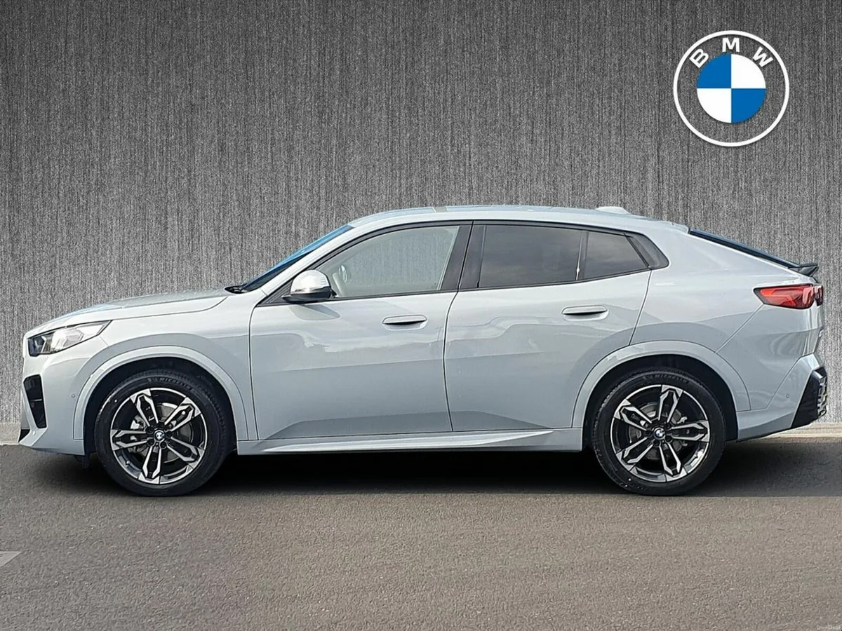 BMW iX2 eDrive20 M Sport - Image 4