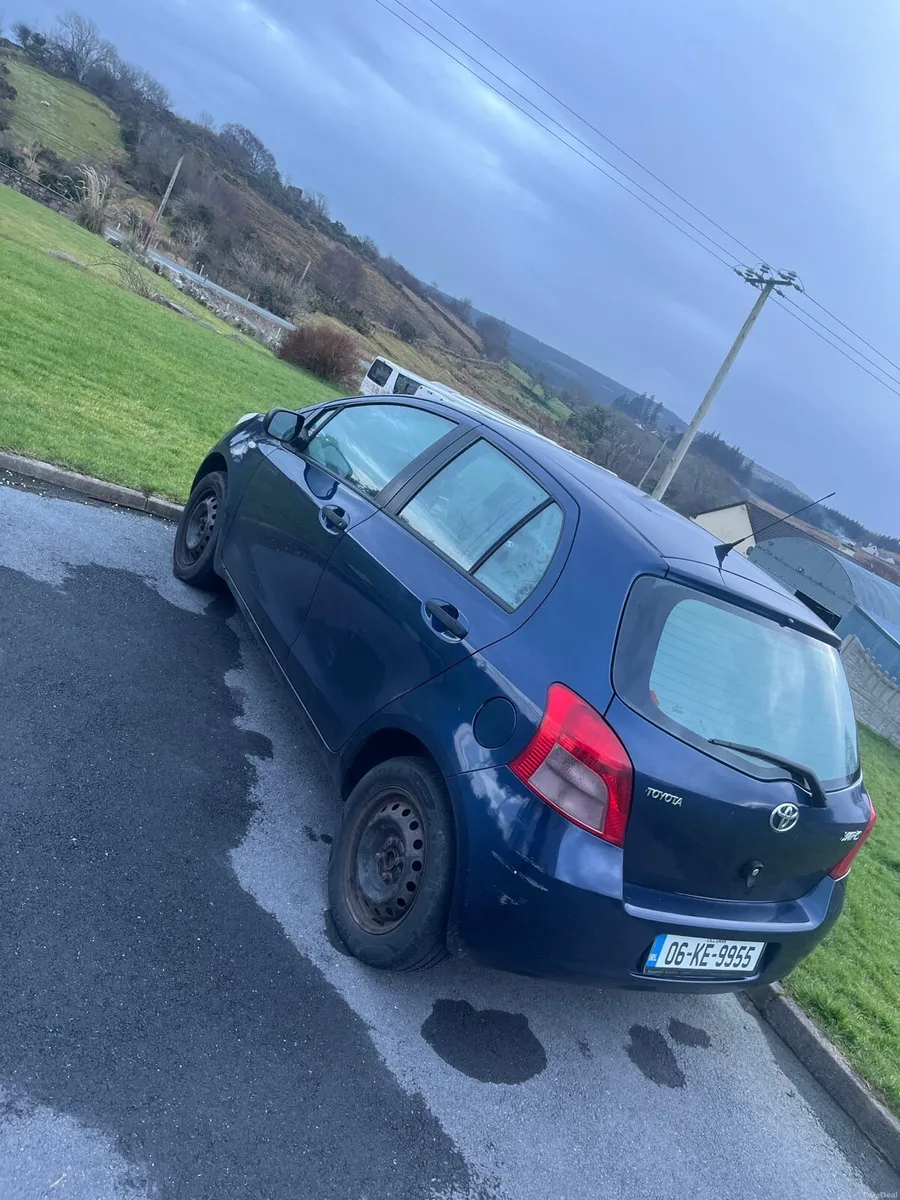 Toyota Yaris - Image 3