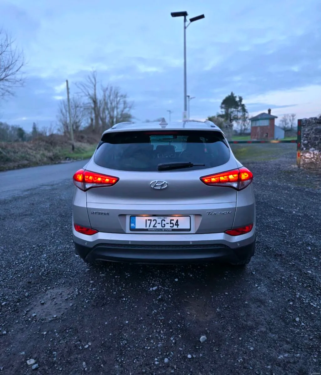 Hyundai Tucson Executive 1.7 5DR - Image 4