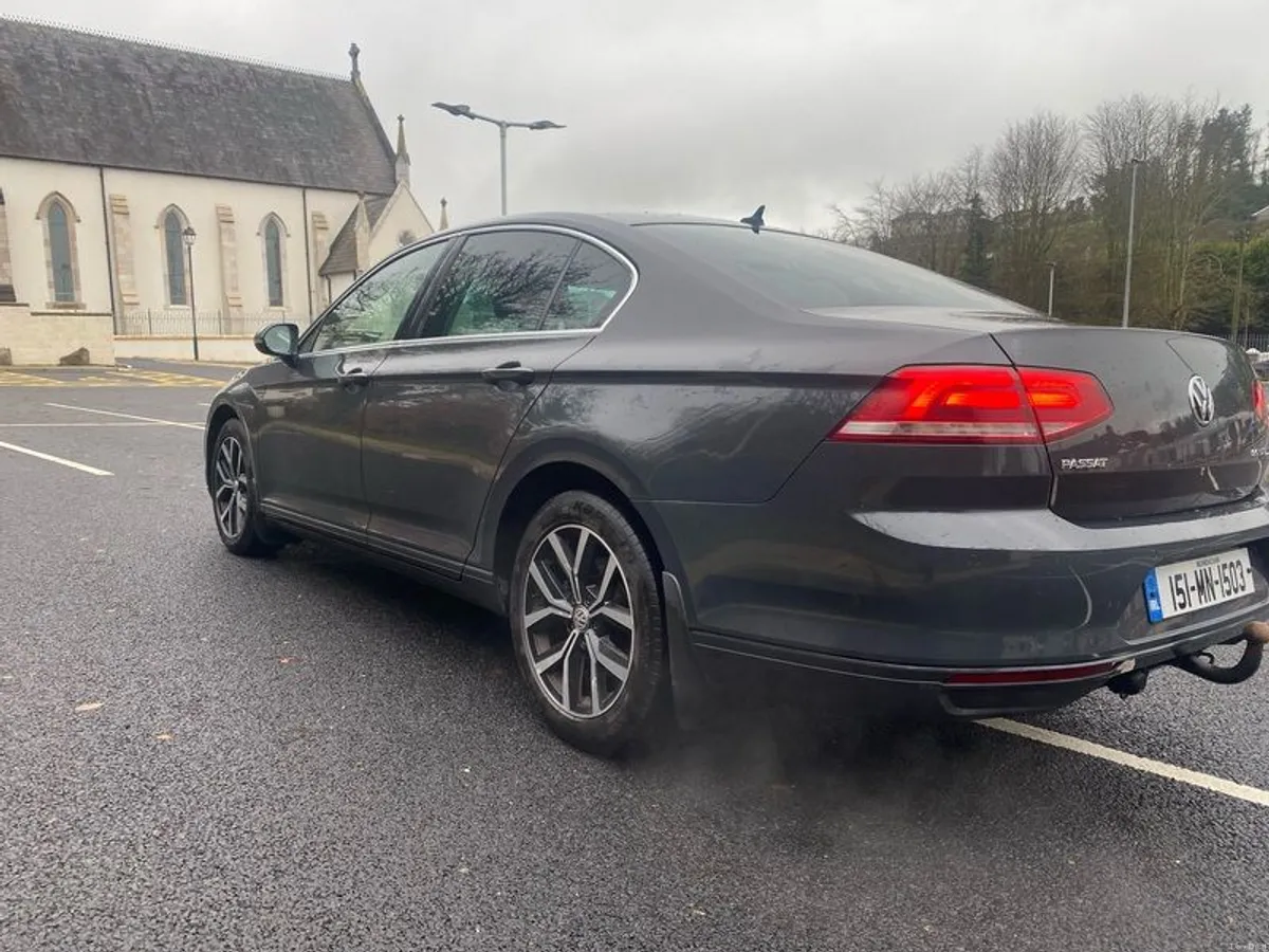 2015 Volkswagen Passat - Image 4