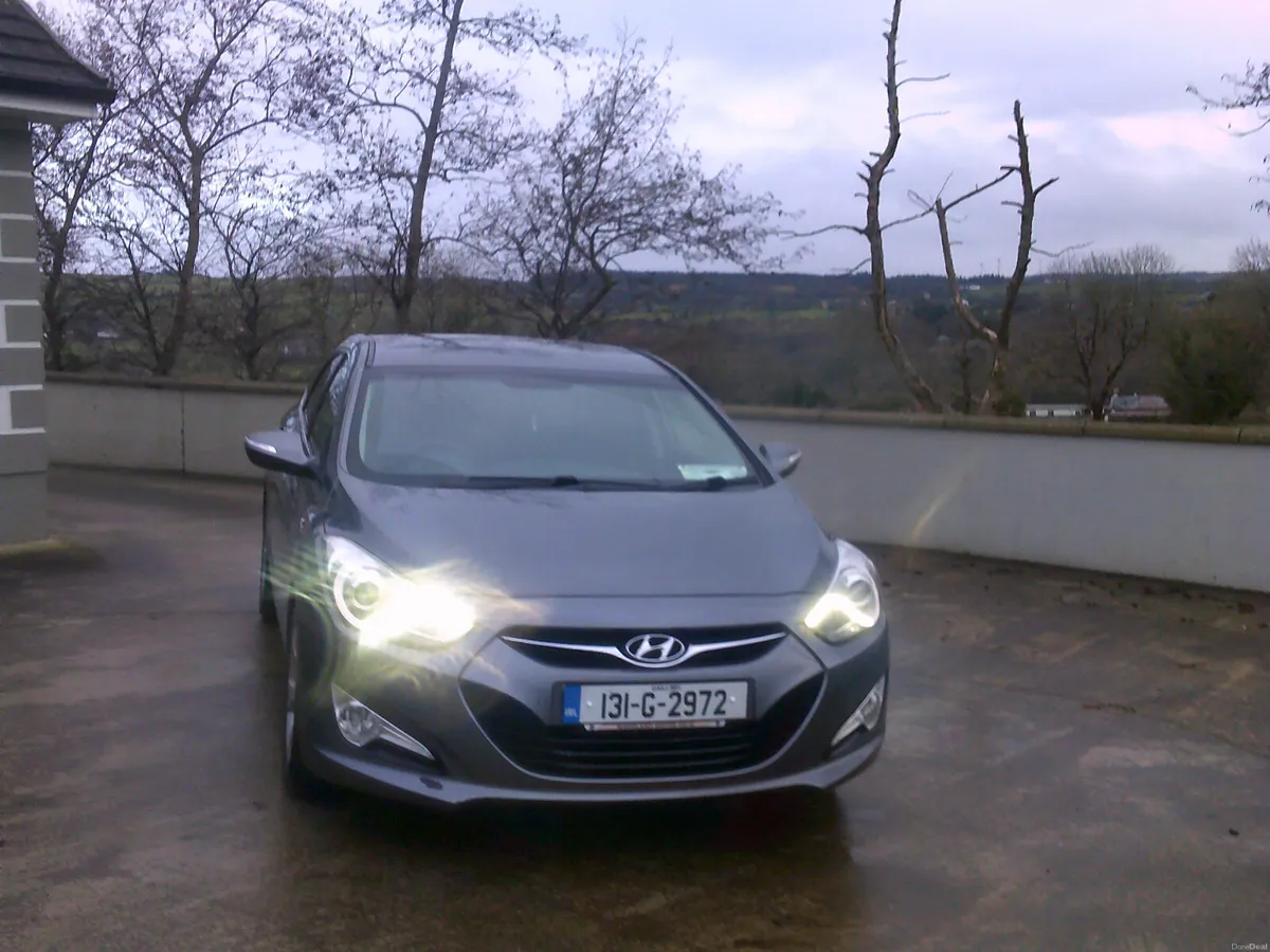 Hyundai i40 2013 - Image 2