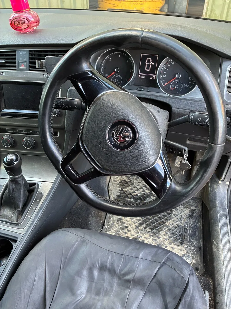 Volkswagen Golf - Image 3