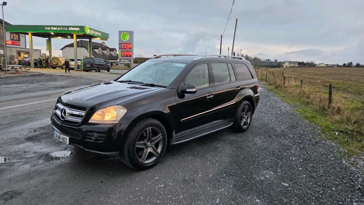 Mercedes GL 320 V6 - Image 1