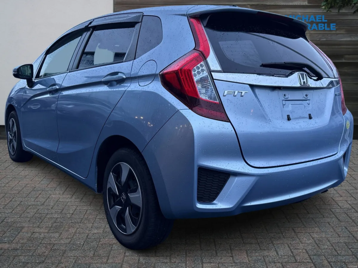 Honda Fit 1.5L Petrol Hybrid Automatic - Image 4