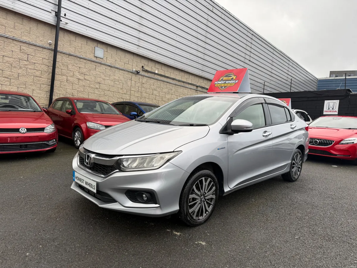 2018 Honda Grace 1.5L Hybrid Automatic - Image 3