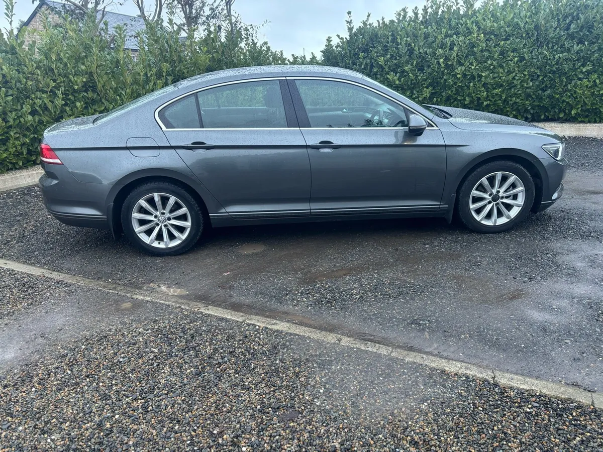 2015 VOLKSWAGEN PASSAT 1.6 TDI - Image 2