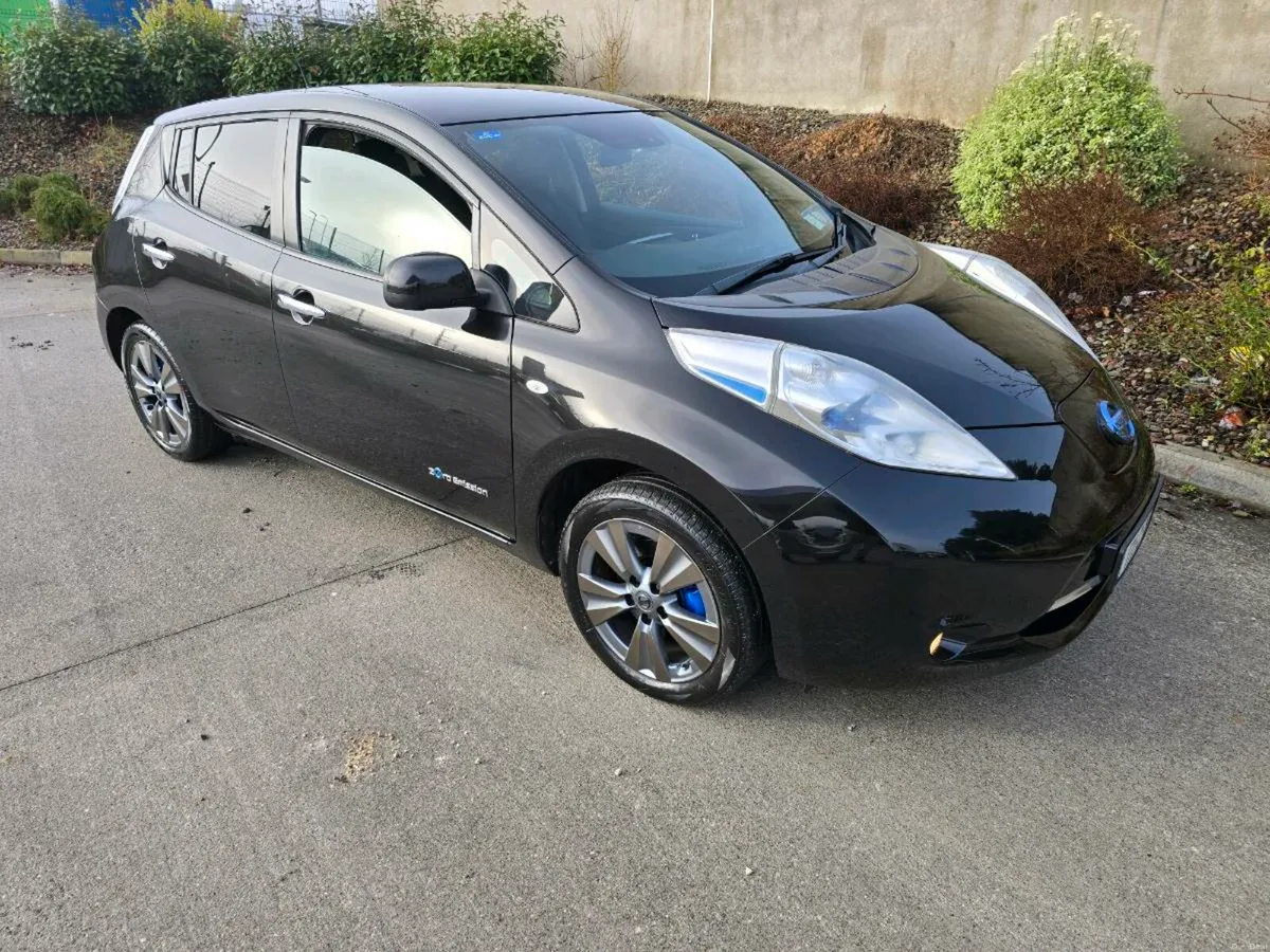 171Nissan Leaf Tekna 30Kwh NewNct LowMil 11bar - Image 1