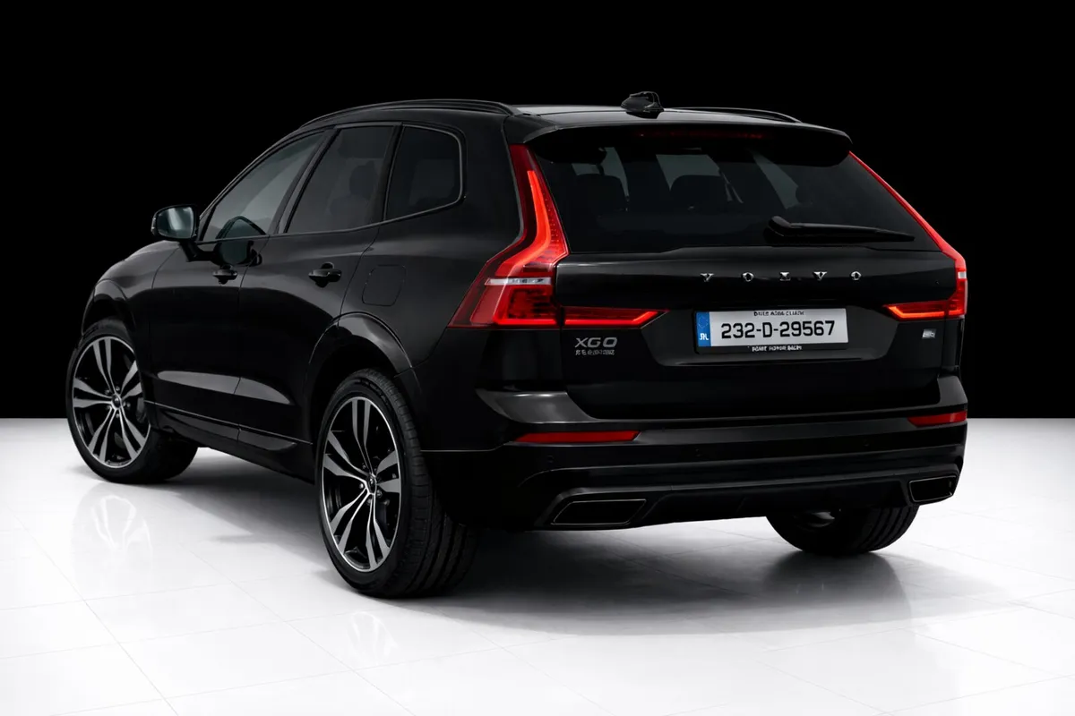 232 Volvo XC60 2.0 T6 CORE- HUGE SPEC - - Image 2