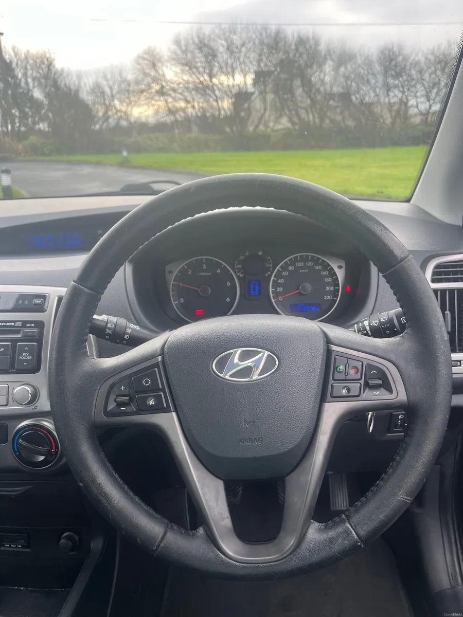 Hyundai i20 Premium 2014 Diesel - Image 4