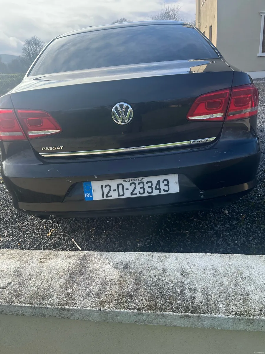 2012 Passat - Image 4