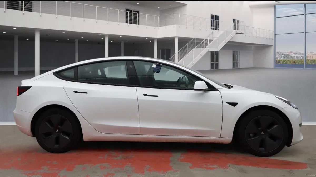 2023 Tesla Model 3 Long range AWD - Image 3
