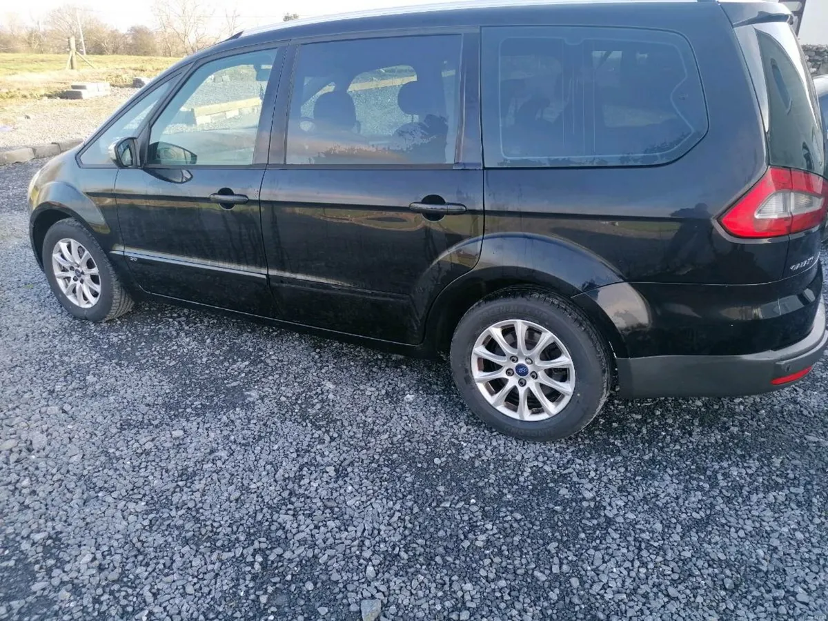 Ford Galaxy - Image 4