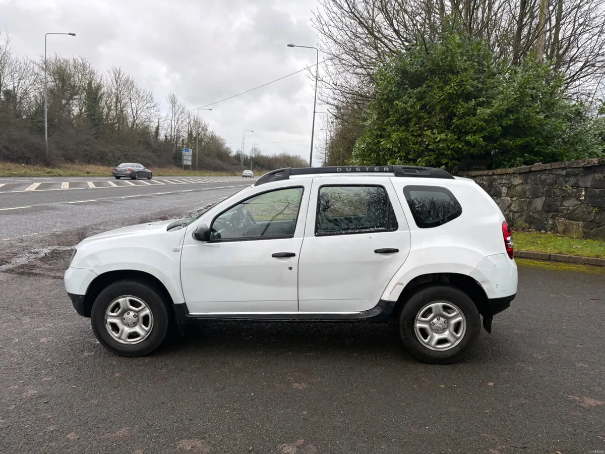 Dacia Duster 2017 1.5 Diesel Low miles NCT 5/27!!! - Image 4