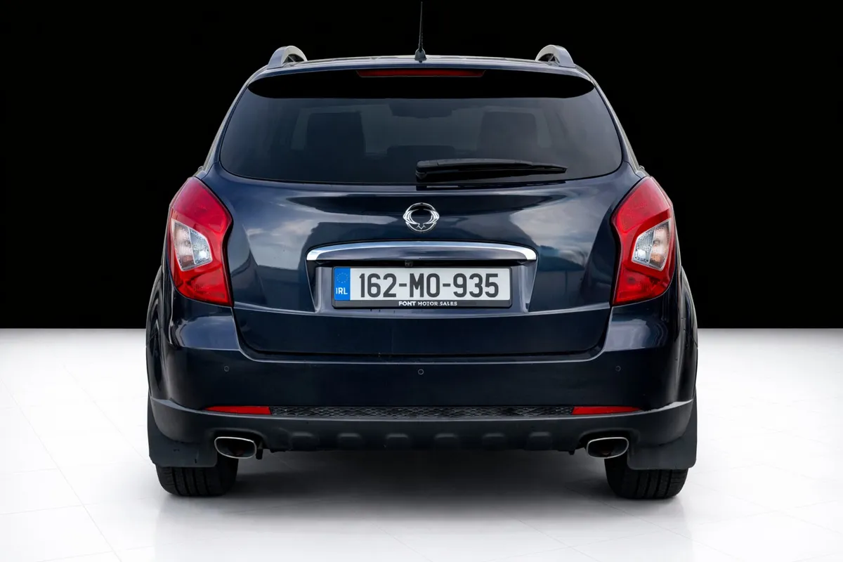 162 SsangYong Korando 2.2D - LEATHER - HUGE SPEC - Image 4
