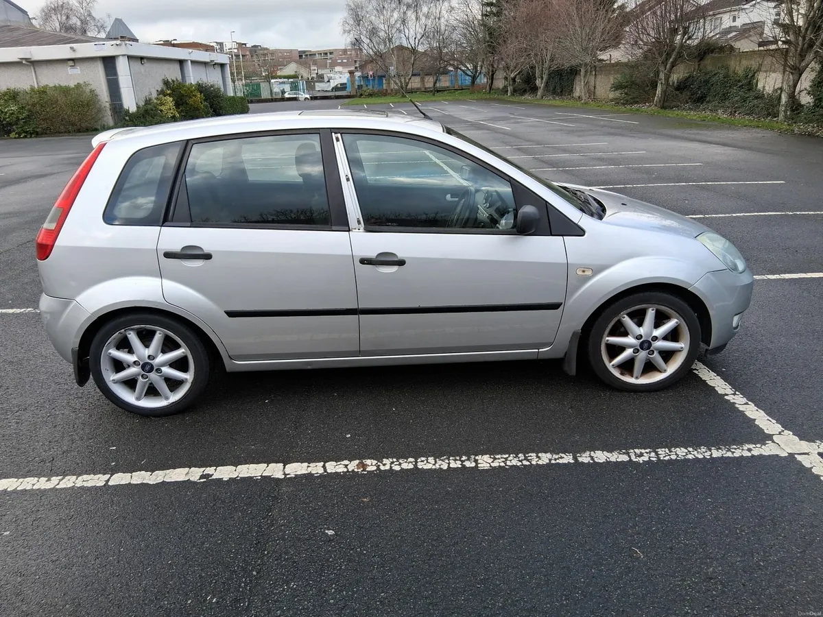Ford Fiesta 2004 - Image 1